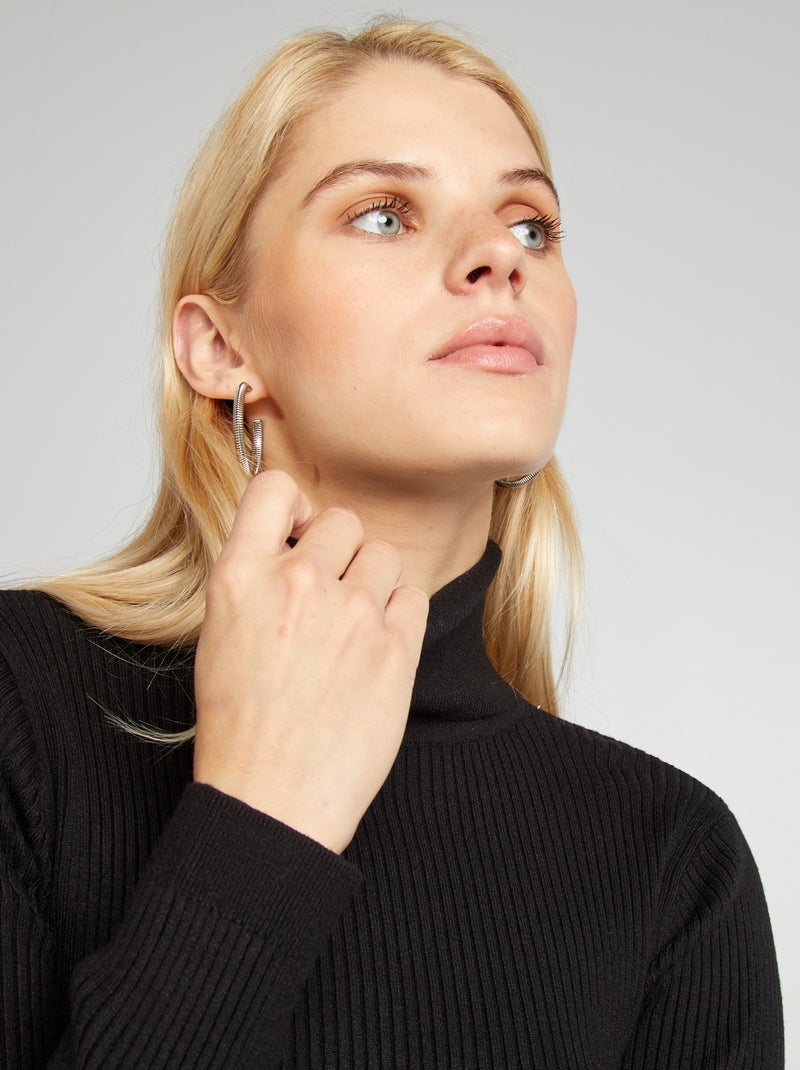 Jersey de punto de canalé de cuello vuelto negro - Kiabi