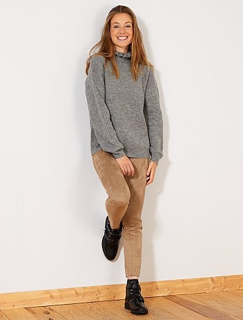 Jersey de punto de fantasía con volante en el cuello. - Kiabi