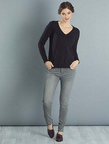 Jersey de punto fino con cuello de pico - Kiabi