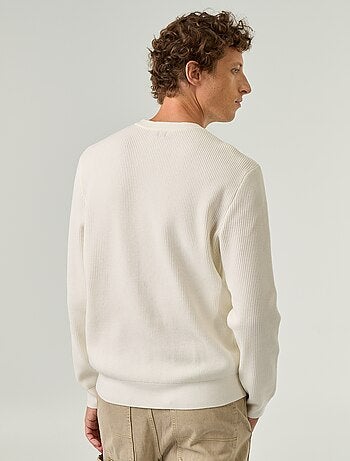 Jersey de punto gofrado con cuello redondo