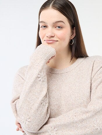 Jersey de punto grueso de manga larga con bordados de flores