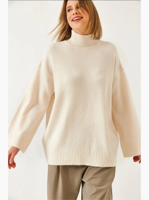 Jersey de punto oversize de cuello alto medio con detalle acanalado lucci - Kiabi Jersey de punto oversize de cuello alto medio con detalle acanalado lucci - Kiabi