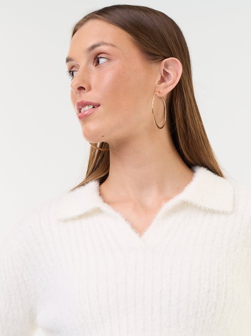 Jersey de punto peludo con cuello polo - Kiabi Jersey de punto peludo con cuello polo - Kiabi