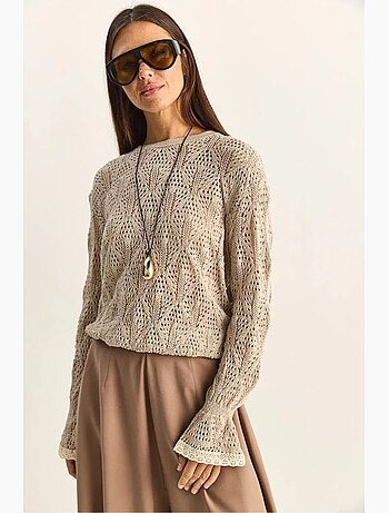 Jersey de punto texturizado con cuello redondo y volantes lucci