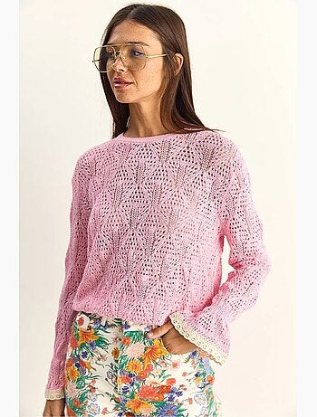 Jersey de punto texturizado con cuello redondo y volantes lucci