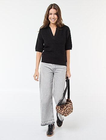 Jersey estilo polo con cuello en pico