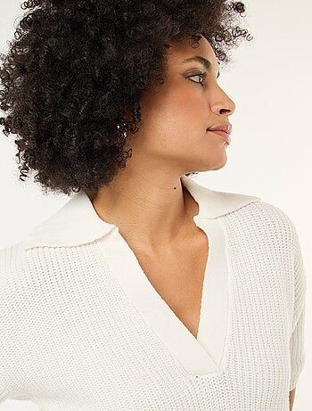 Jersey estilo polo con cuello en V