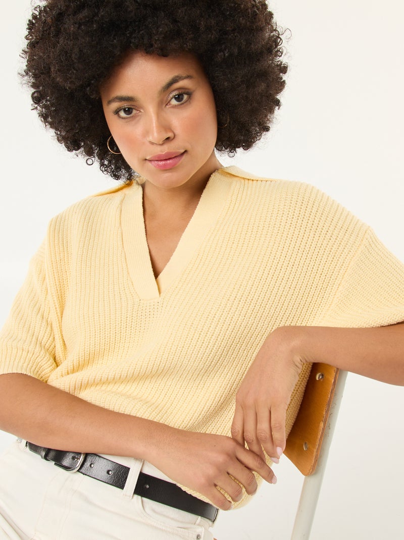 Jersey estilo polo con escote en V Amarillo - Kiabi