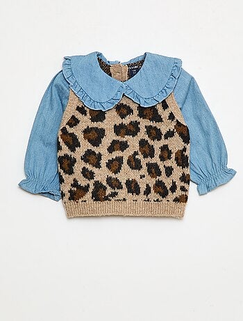 Jersey leopardo con cuello Claudine con volantes