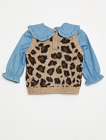 Jersey leopardo con cuello Claudine con volantes