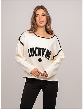 Jersey oversize con mensaje bordado "lucky me" kevisse