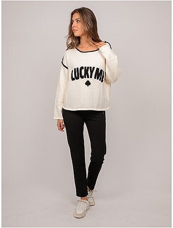 Jersey oversize con mensaje bordado "lucky me" kevisse