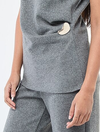 Jersey sin mangas con cuello alto