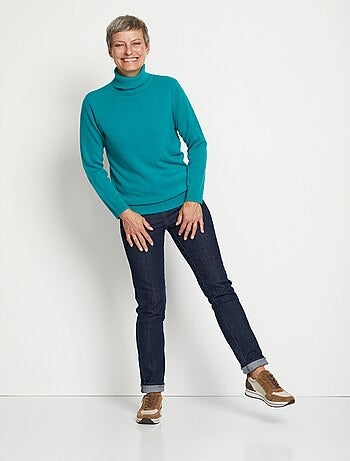 Jersey suave de cuello vuelto y manga larga