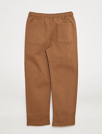 Jogger con cordones ajustables