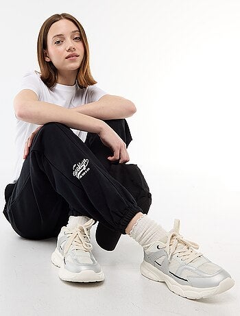 Joggers corte barrel de algodón liso