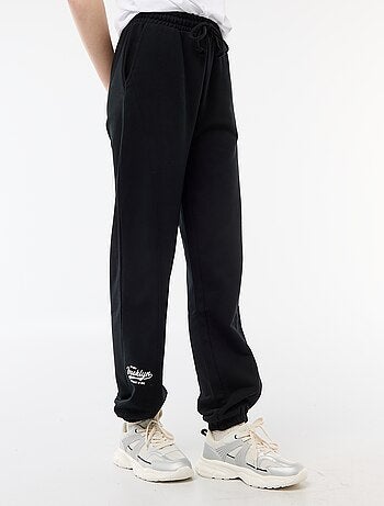 Joggers corte barrel de algodón liso
