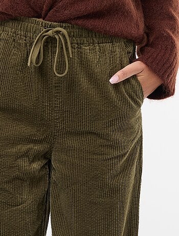 Pantalón de jogging ancho de pana