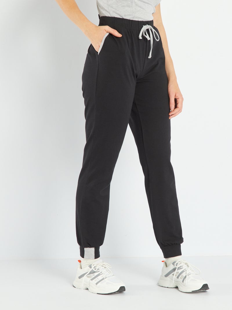 Jogging de punto negro - Kiabi