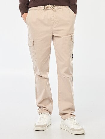 Jogpant con bolsillos con solapa