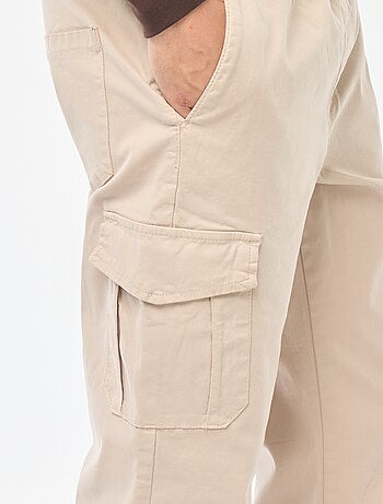 Jogpant con bolsillos con solapa