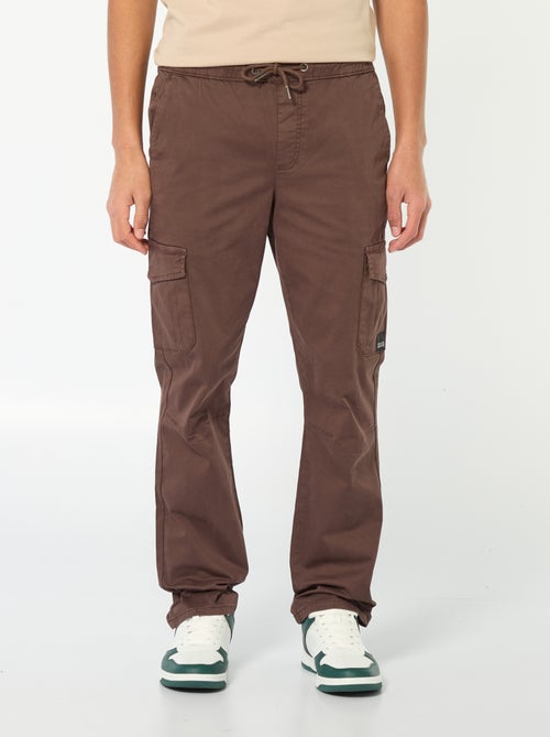 Jogpant con bolsillos con solapa - Kiabi