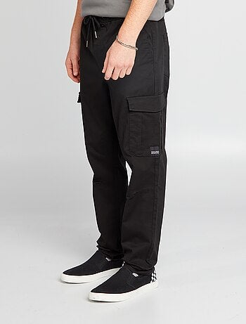 Jogpant con bolsillos con solapa