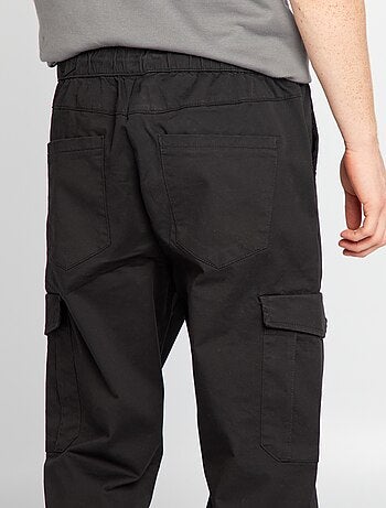 Jogpant con bolsillos con solapa