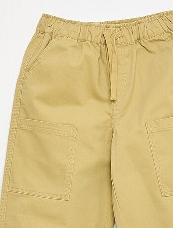 Jogpant con bolsillos de parche laterales