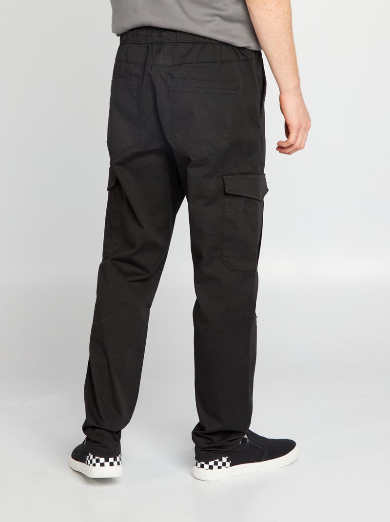 Jogpant con bolsillos de solapa negro - Kiabi