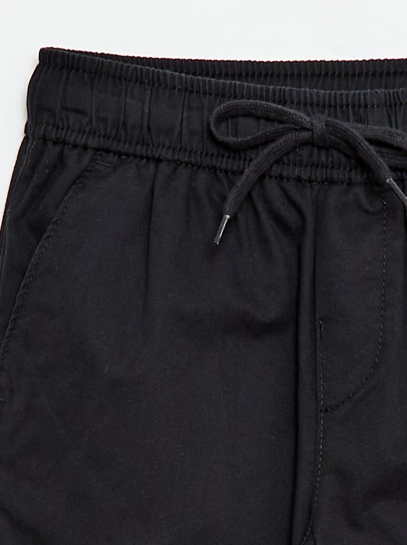 Jogpant liso con dobladillos Negro - Kiabi