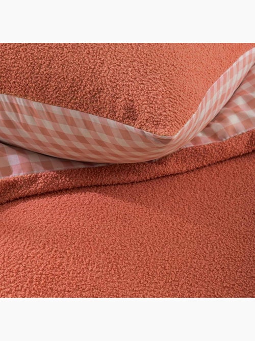 Juego de cama de 2 piezas de felpa con ribete a cuadros: funda nórdica + funda de almohada - Kiabi Juego de cama de 2 piezas de felpa con ribete a cuadros: funda nórdica + funda de almohada - Kiabi