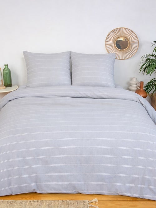 Juego de cama de 3 piezas - 1 funda nórdica + 2 fundas de almohada - Kiabi Juego de cama de 3 piezas - 1 funda nórdica + 2 fundas de almohada - Kiabi