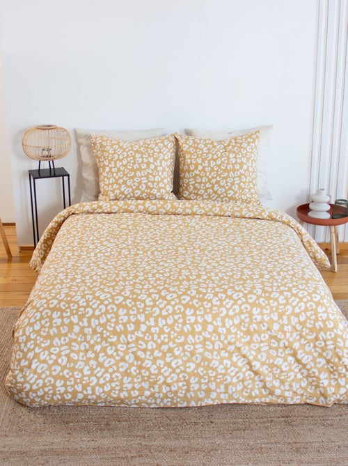 Juego de cama de 3 piezas con estampado de leopardo, funda y fundas de almohada - Kiabi Juego de cama de 3 piezas con estampado de leopardo, funda y fundas de almohada - Kiabi