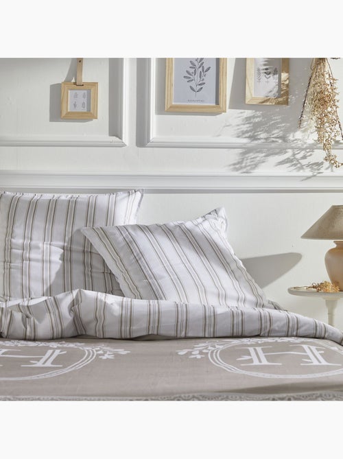 Juego de cama de 3 piezas estilo Home a rayas - Kiabi Juego de cama de 3 piezas estilo Home a rayas - Kiabi