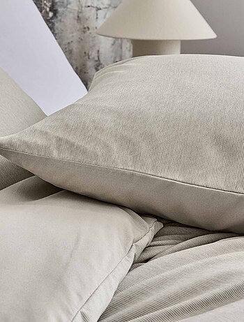 Juego de cama de microfibra franela con diseño de finas rayas