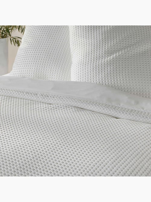 Juego de cama de microfibra gofrada con diseño de panal - Kiabi Juego de cama de microfibra gofrada con diseño de panal - Kiabi