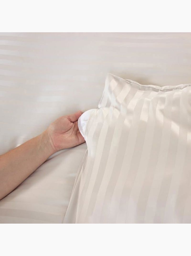Juego de cama de satén de 3 piezas con funda de rayas finas + fundas de almohada Beige claro - Kiabi