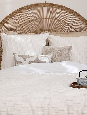 Juego de cama jacquard con líneas gráficas