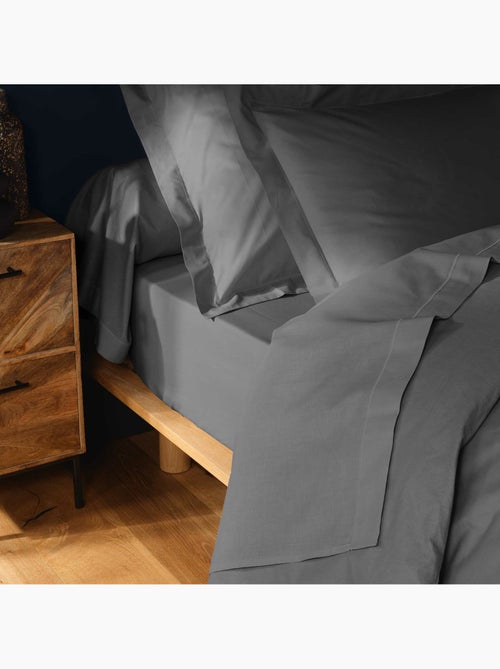 Juego de sábanas 4 piezas algodón 57 hilos – sábana bajera, sábana encimera y 2 fundas de almohada - Kiabi Juego de sábanas 4 piezas algodón 57 hilos – sábana bajera, sábana encimera y 2 fundas de almohada - Kiabi