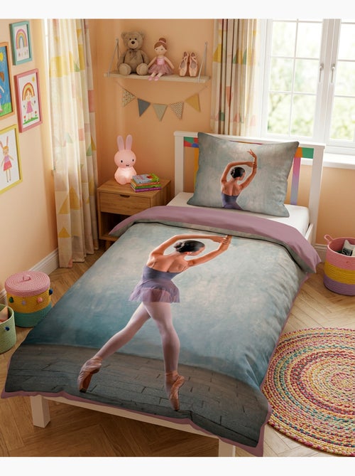 Juego de sabanas Bailarina, 100% Algodón Oeko-Tex, Estampado Reversible, Cama 1 plaza - Kiabi Juego de sabanas Bailarina, 100% Algodón Oeko-Tex, Estampado Reversible, Cama 1 plaza - Kiabi