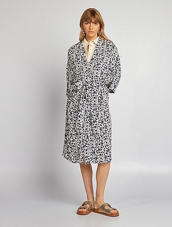 Kimono estampado con cinturón