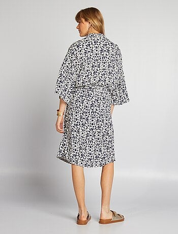 Kimono estampado con cinturón