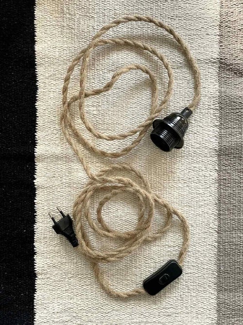 Lámpara colgante de cuerda con casquillo e interruptor - Kiabi