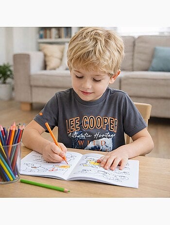 Lee Cooper - Camiseta infantil de manga corta con estilo dinámico