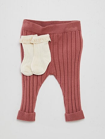 Legging de canalé + calcetines con bordado