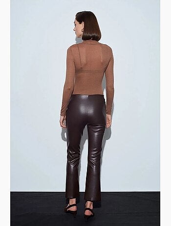 Leggings acampanados de polipiel de tiro alto dilvin