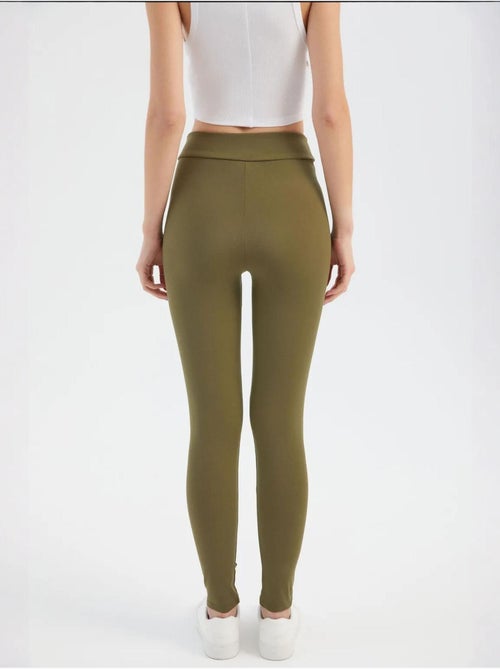 Leggings con detalle de bolsillo hiccup - Kiabi Leggings con detalle de bolsillo hiccup - Kiabi
