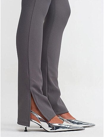 Leggings de tiro alto acampanados con abertura