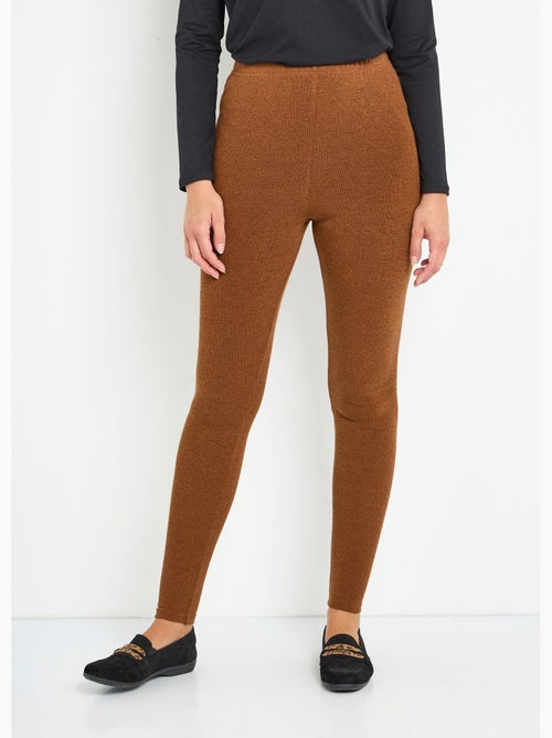 Leggings largos con cinturilla elástica y malla cálida. - Kiabi Leggings largos con cinturilla elástica y malla cálida. - Kiabi